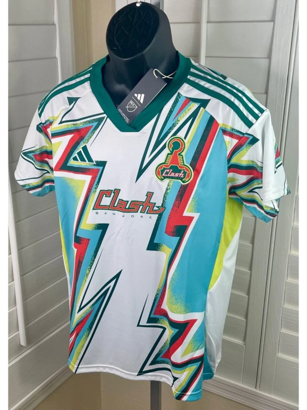 Adidas MLS San Jose Clash Retro Lightning Design Soccer Jersey - Men’s L - NWT